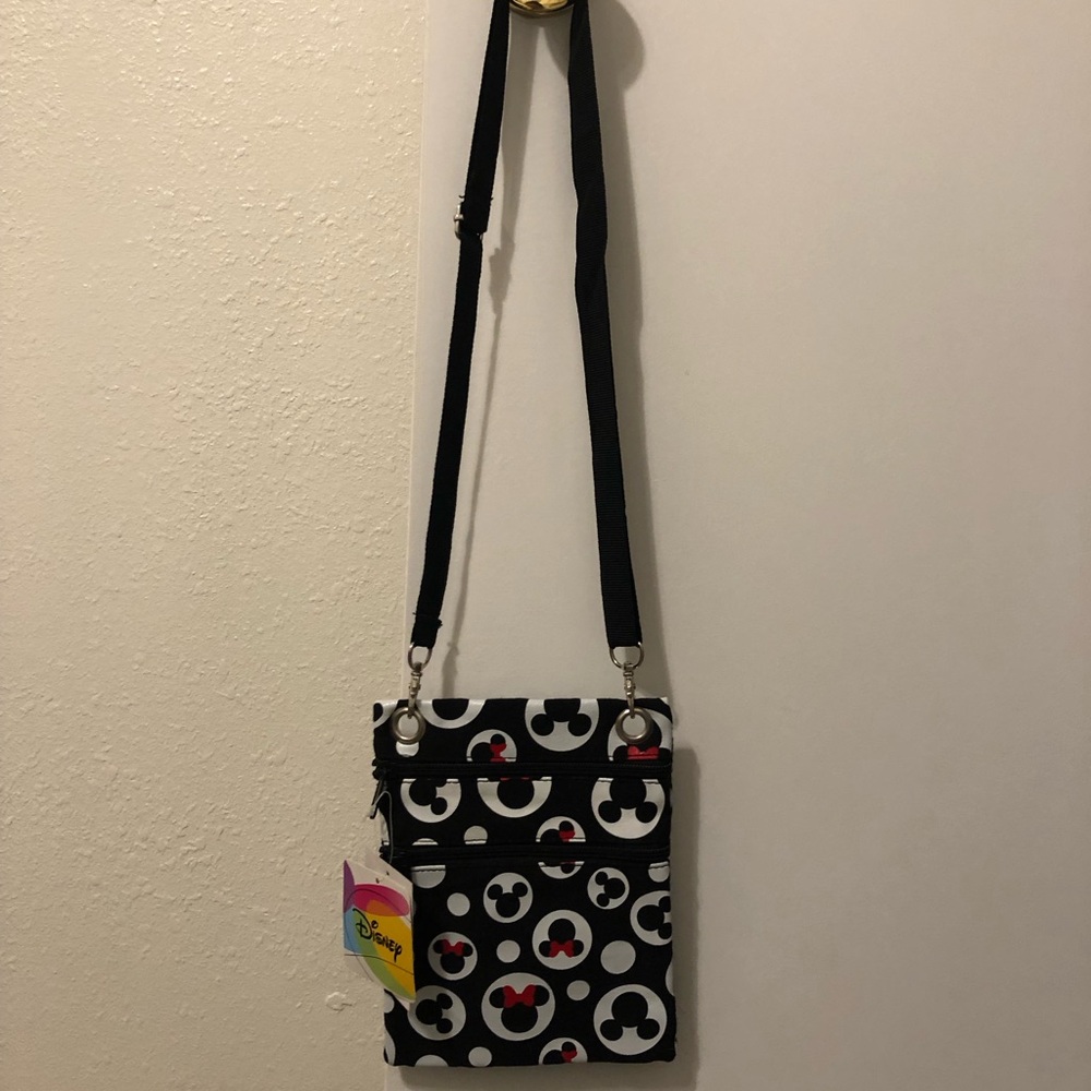 Disney Black and White Mickey and Minnie Patterned crossbody Bag - Picture 3 of 8